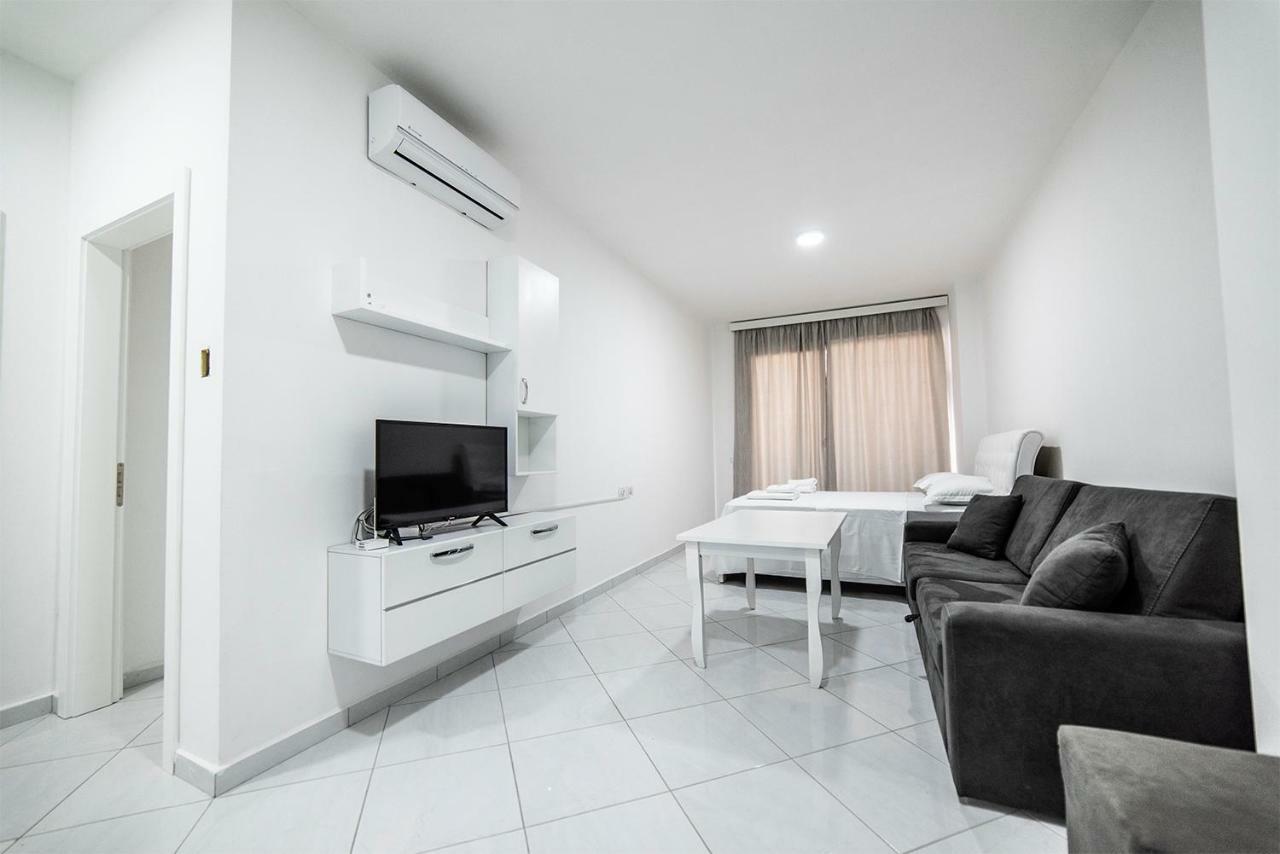 Royal Palace Aparthotel Lezhe Luaran gambar